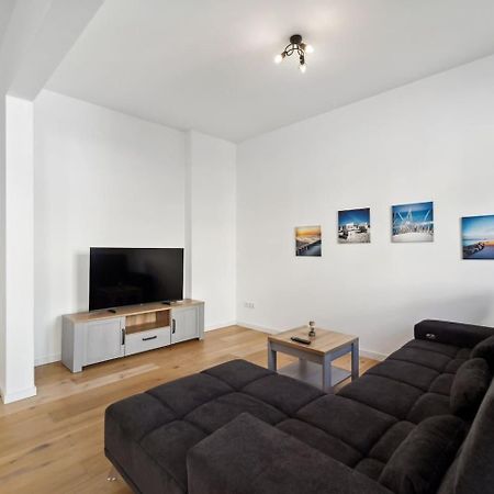 Infinity Stay Ferienapartments Rheinstrasse 威廉港 外观 照片