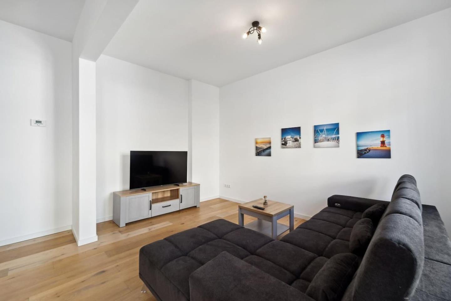 Infinity Stay Ferienapartments Rheinstrasse 威廉港 外观 照片