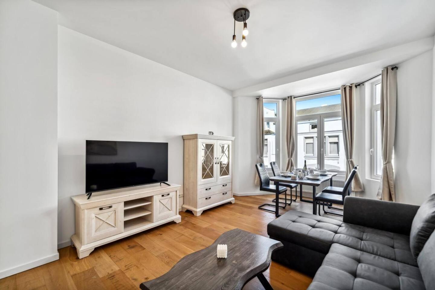Infinity Stay Ferienapartments Rheinstrasse 威廉港 外观 照片