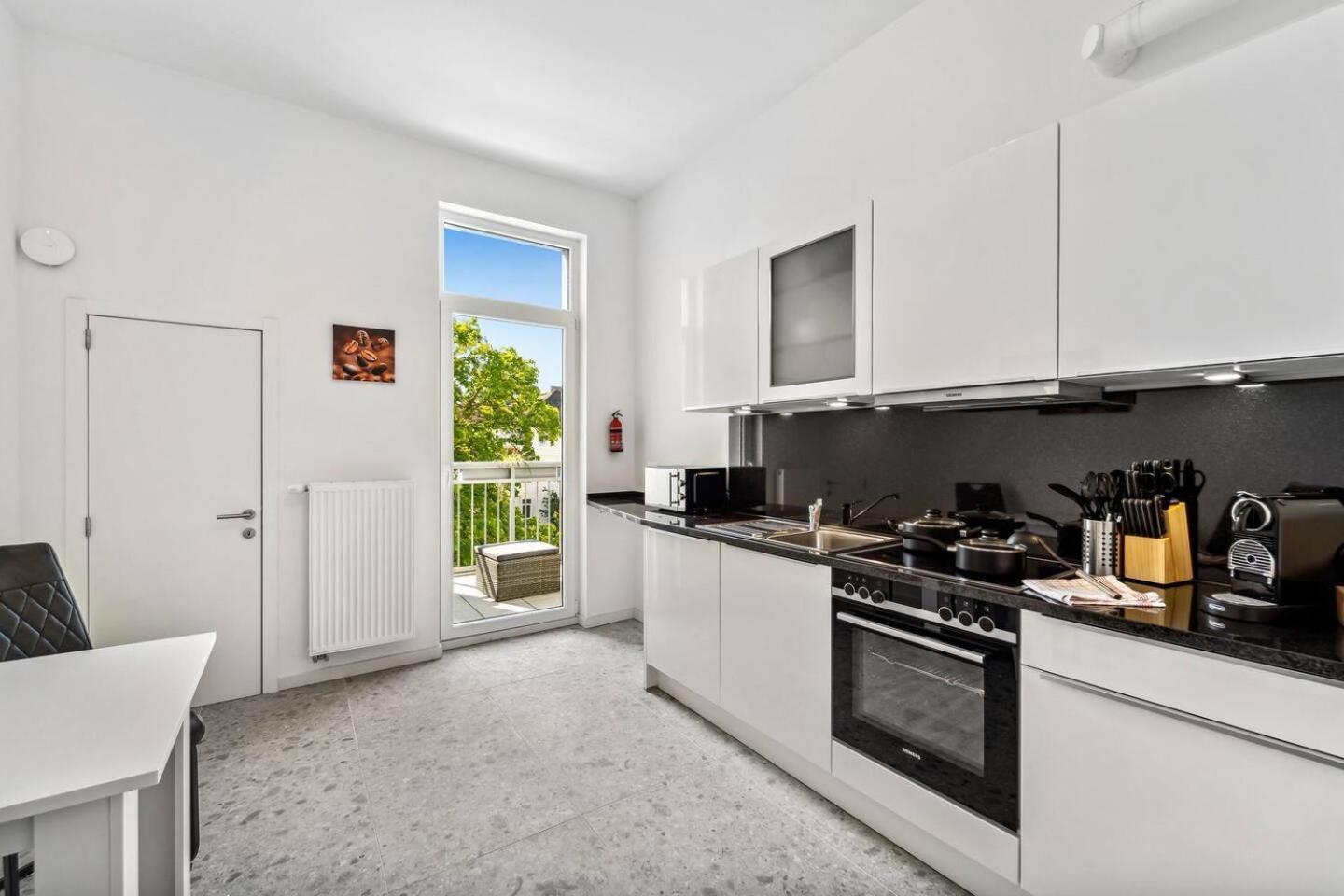 Infinity Stay Ferienapartments Rheinstrasse 威廉港 外观 照片
