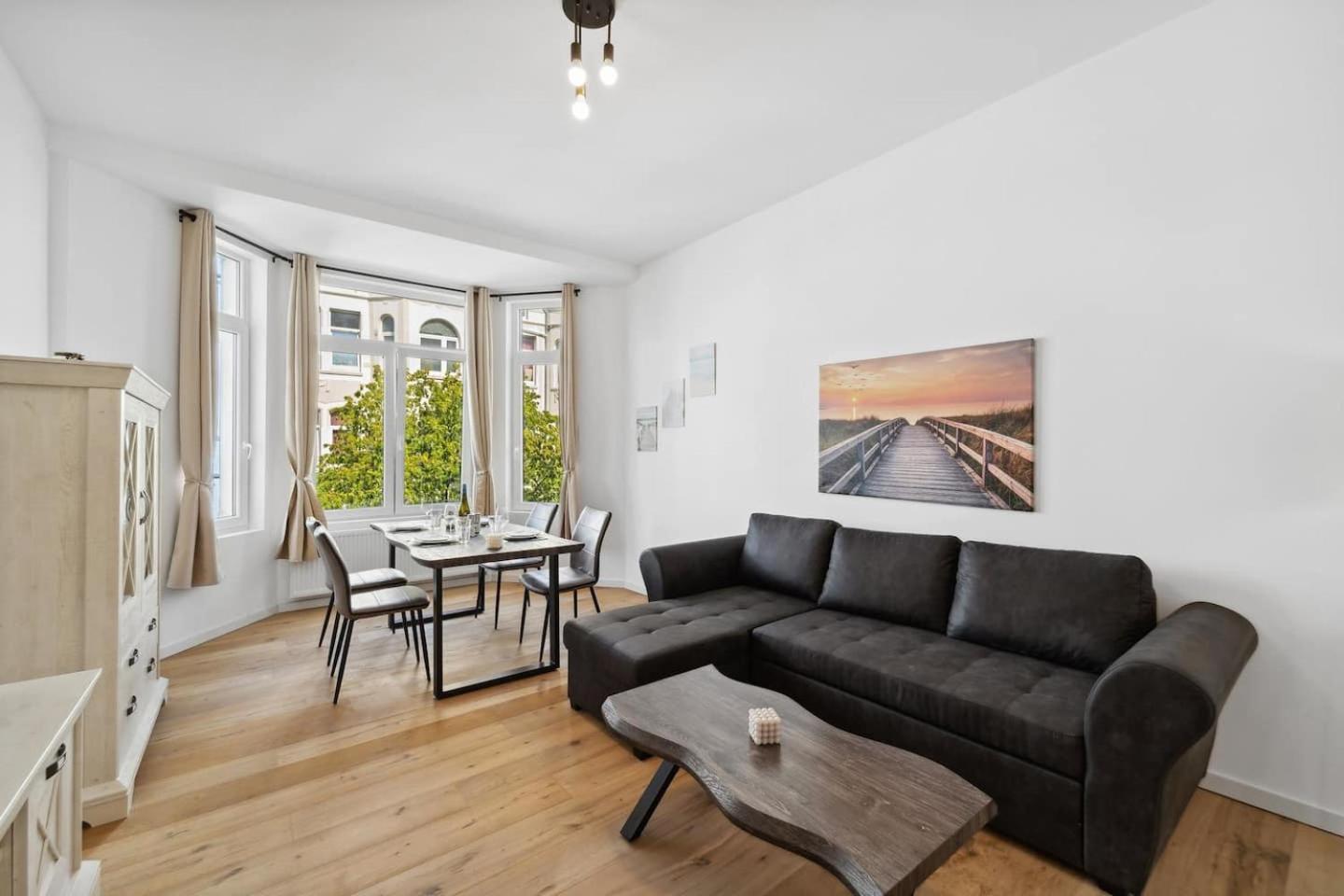 Infinity Stay Ferienapartments Rheinstrasse 威廉港 外观 照片