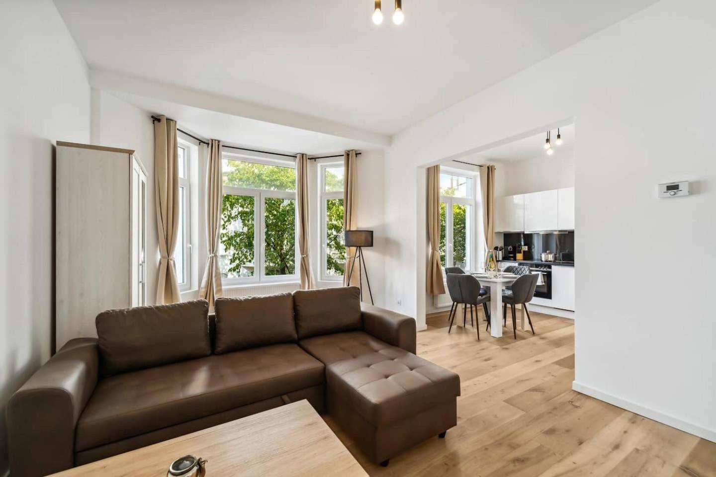 Infinity Stay Ferienapartments Rheinstrasse 威廉港 外观 照片