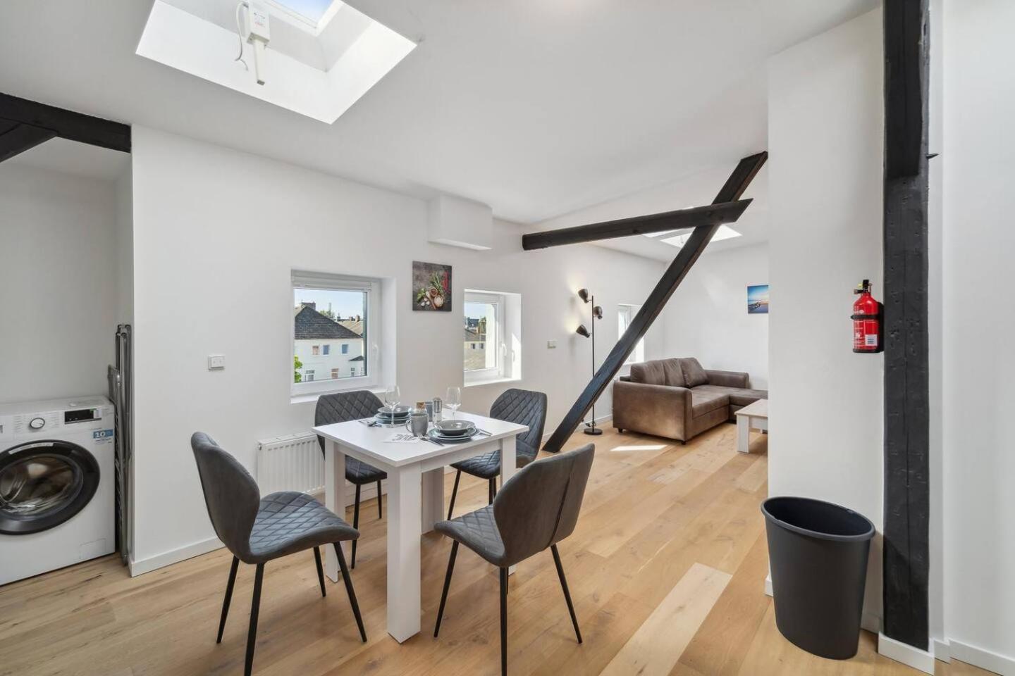 Infinity Stay Ferienapartments Rheinstrasse 威廉港 外观 照片