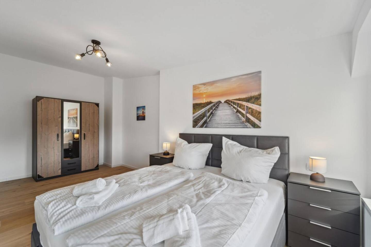 Infinity Stay Ferienapartments Rheinstrasse 威廉港 外观 照片
