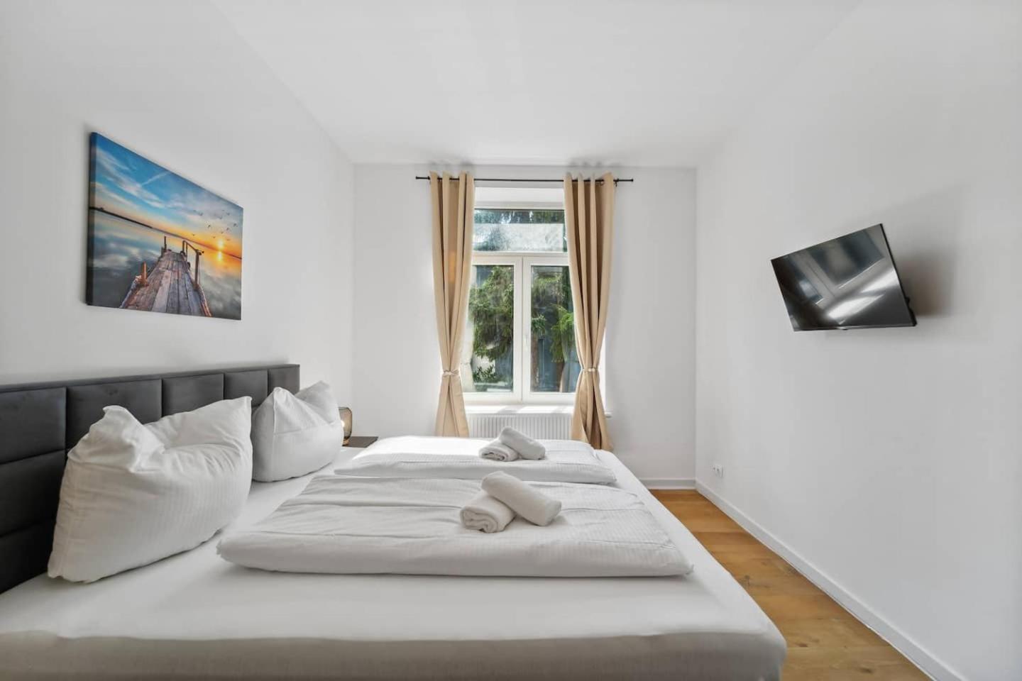 Infinity Stay Ferienapartments Rheinstrasse 威廉港 外观 照片