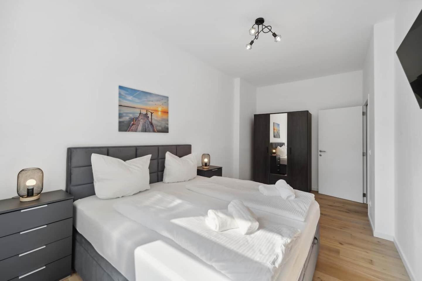 Infinity Stay Ferienapartments Rheinstrasse 威廉港 外观 照片