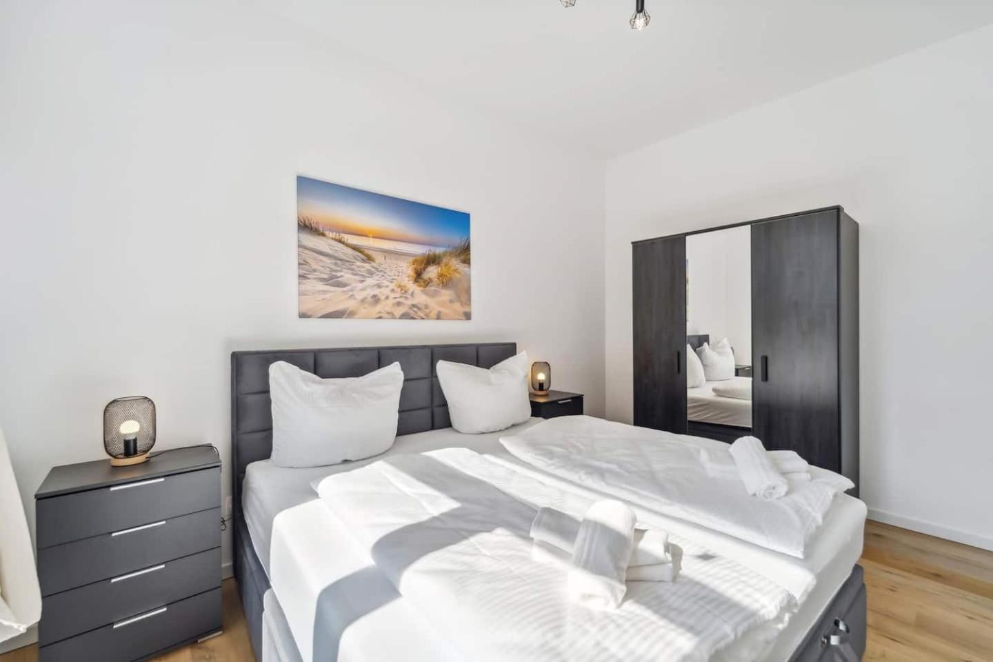 Infinity Stay Ferienapartments Rheinstrasse 威廉港 外观 照片