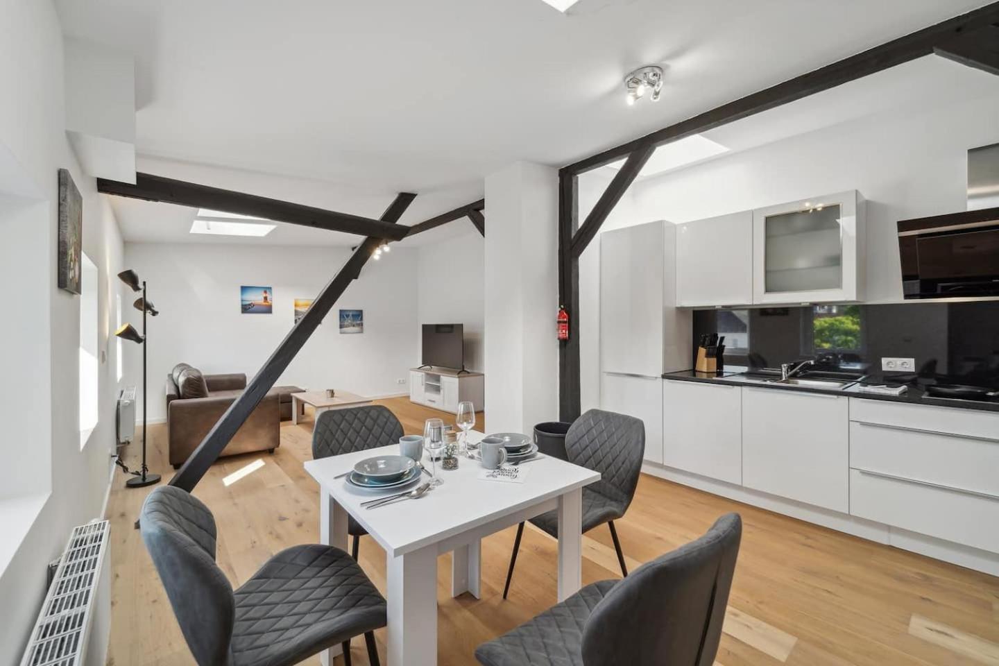 Infinity Stay Ferienapartments Rheinstrasse 威廉港 外观 照片