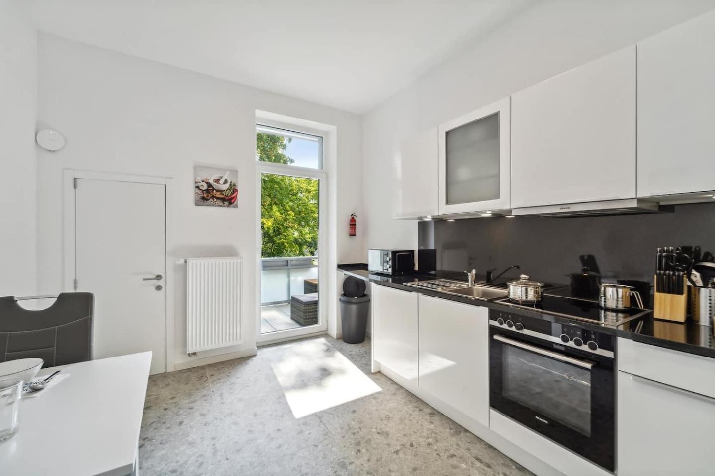 Infinity Stay Ferienapartments Rheinstrasse 威廉港 外观 照片