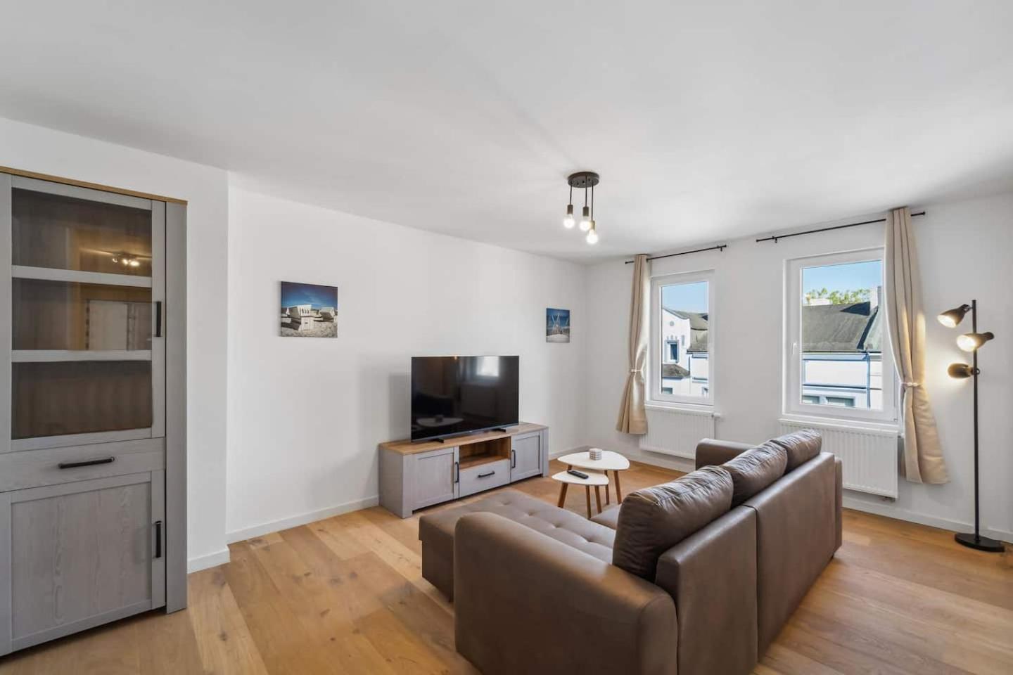 Infinity Stay Ferienapartments Rheinstrasse 威廉港 外观 照片