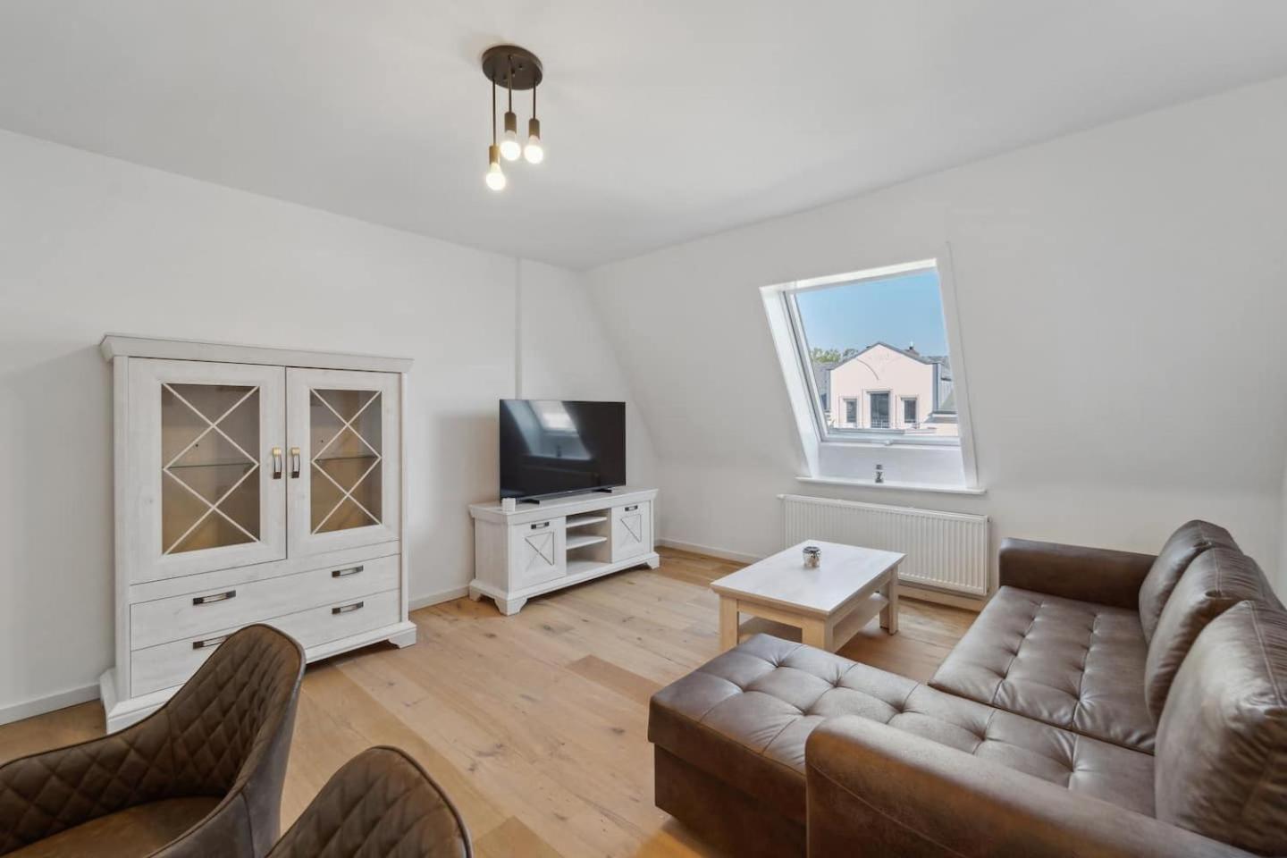 Infinity Stay Ferienapartments Rheinstrasse 威廉港 外观 照片