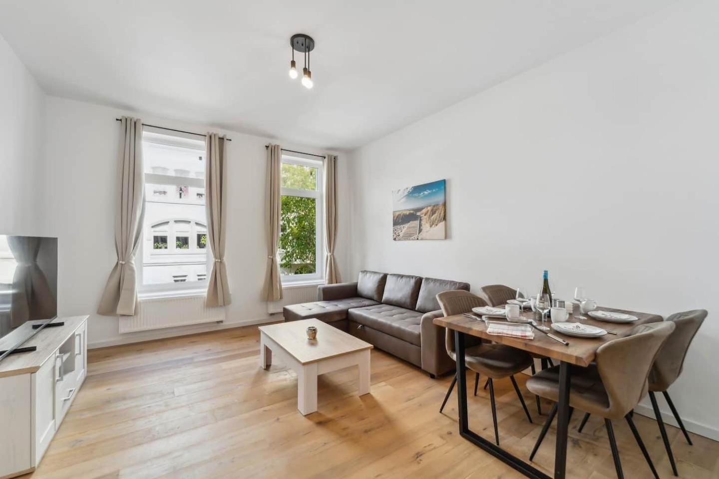 Infinity Stay Ferienapartments Rheinstrasse 威廉港 外观 照片
