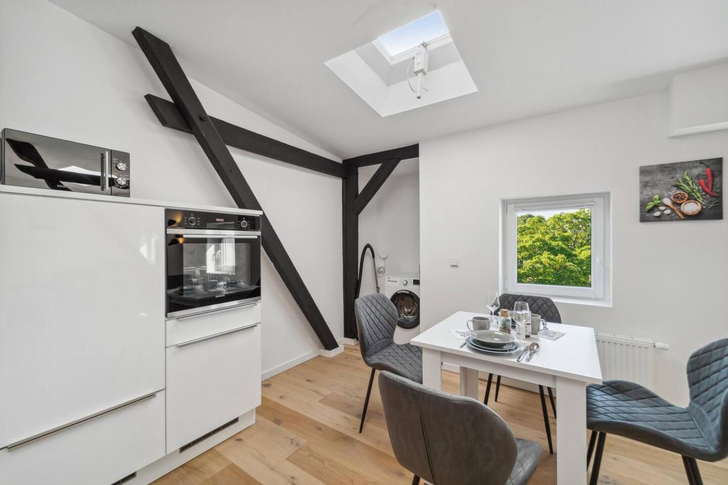 Infinity Stay Ferienapartments Rheinstrasse 威廉港 外观 照片